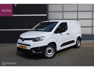 Zakelijke lease - Toyota ProAce CITY Electric Live 50 kWh, Automaat, Wit, Nieuw, Lease