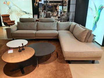 Southgate hoekbank + hocker **SHOWROOMMODEL**, Nieuw, Stof
