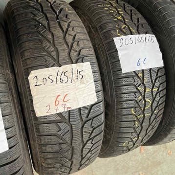 2 x Kleber Krisalp HP2 205-65-15 Winterbanden 7mm, Gebruikt, 15 inch, Band(en), Personenwagen