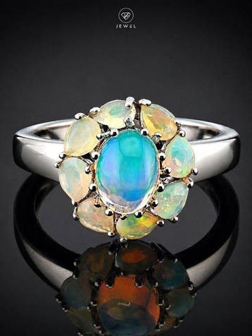 Ovale opaalring - 925 sterlingzilver - Bloemhalo met
