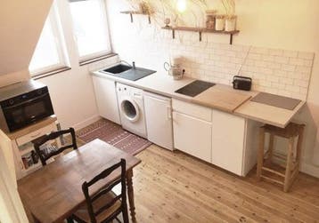 Te huur Studio Heemskerckstraat In Den Haag, Huizen en Kamers, Kamers te huur, 20 tot 35 m², Den Haag