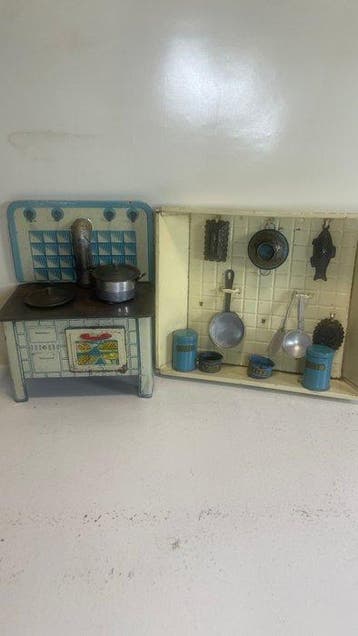 Collectie van memorabilia - Keuken in blik MFZ Duitsland, Antiek en Kunst