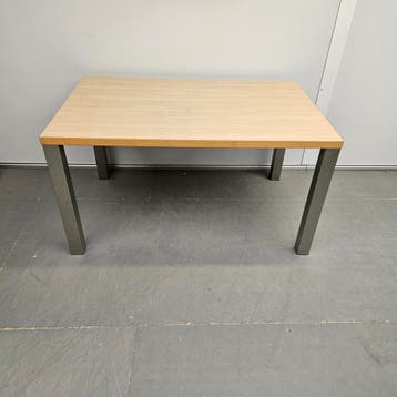 Eromes robuuste tafel - 140x90 cm, Ophalen of Verzenden, Nieuw