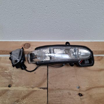 Knipperlicht A 203 820 1421 Rechts (Nieuw), Auto-onderdelen, Ophalen of Verzenden, Nieuw, Mercedes-Benz