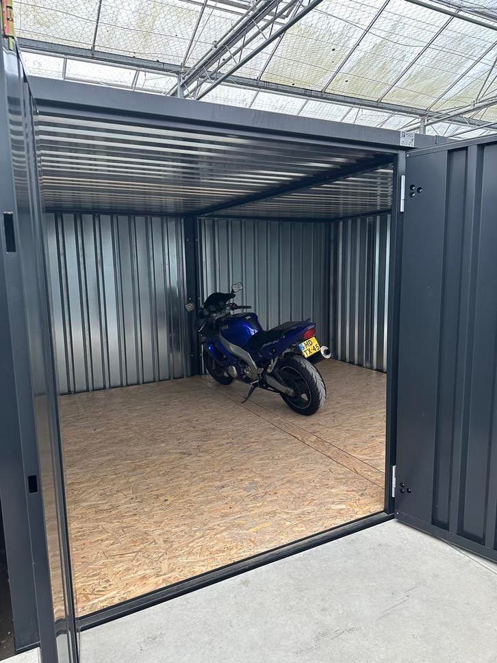 Bewaakte motor stalling te huur Pijnacker! Laatste boxen!, Auto diversen, Autostallingen en Garages