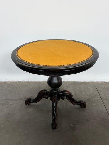 Tafel (4) - Hout - Ronde tafel bekleed.