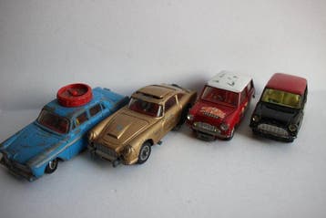 Corgi 1:43 - Modelauto (4) - Austin A60 Driving School , 007, Nieuw