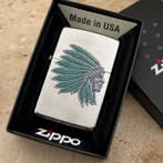 Zippo - Indian Head – Street Chrome Finish - Zonder, Nieuw