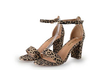 Nelson Pumps in maat 37 Panter, Kleding | Dames, Pumps, Overige kleuren, Verzenden, Zo goed als nieuw
