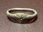 Oud-Romeins Zilver Ring met een belangrijk vroegtype van een