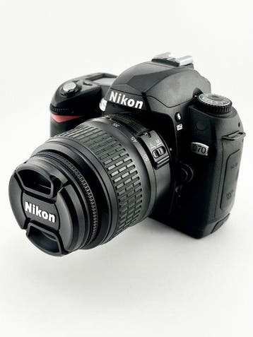 Nikon D70 + AF-S DX NIKKOR ED 18-55mm f/3.5-5.6G II Digitale, Nieuw