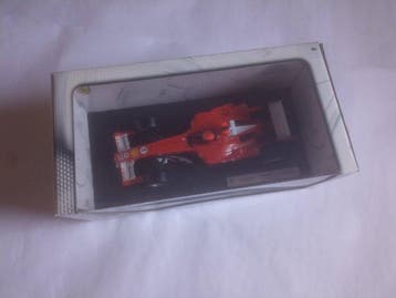 Hot Wheels 1:18 - Modelauto - Ferrari F2005 - F1, Nieuw