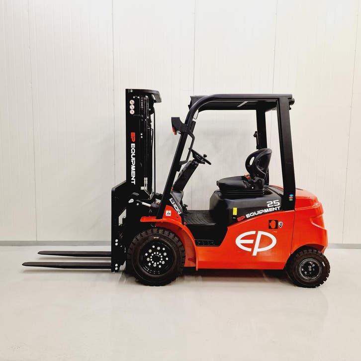 Elektrische heftruck EP ELF303 4.80m 3000kg, Zakelijke goederen, Machines en Bouw | Heftrucks en Intern transport, 2000 tot 3000 kg