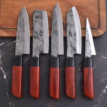 Keukenmes - Chefs knife - hout en handgemaakt gehamerd