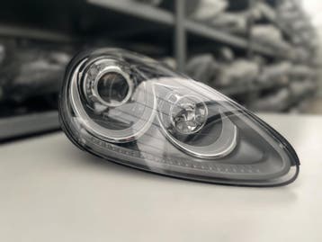 PORSCHE CAYENNE XENON LED KOPLAMP RECHTS KPL 7P5941032, Auto-onderdelen, Verzenden, Gebruikt, Porsche