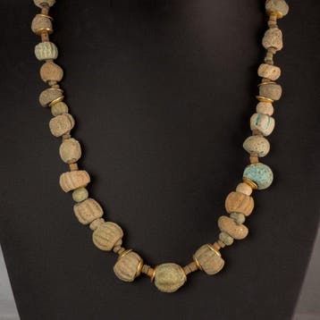 Oude Egypte, late periode Ketting met faience meloenkralen