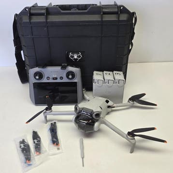DJI Mini 4 Pro Fly More Combo Drone | Nette Staat, Ophalen of Verzenden, Nieuw