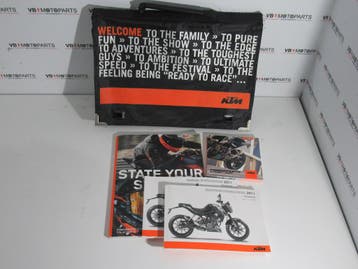 KTM 125 Duke KTM Map handleiding, Ophalen of Verzenden, Nieuw