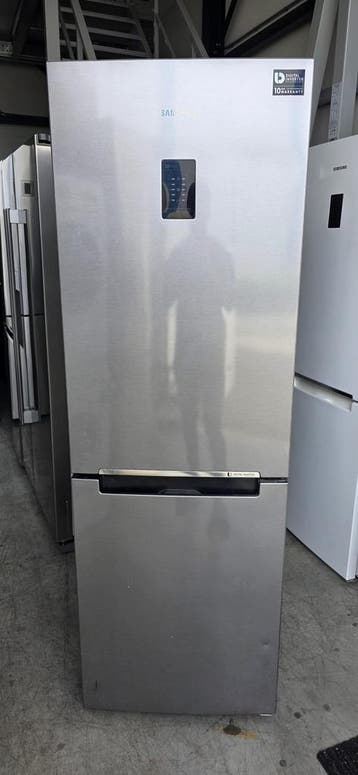 TOPDEAL! SAMSUNG RVS NOFROST KOELVRIESCOMBINATIE! A++, 200 liter of meer, Met aparte vriezer, Zo goed als nieuw, Energieklasse A of zuiniger