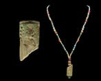 Oud-Egyptisch Ketting gemaakt van carneool, glas en faience