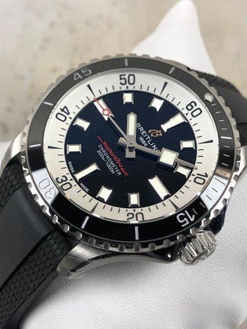 Breitling - Superocean Automatic 42 - Zonder minimumprijs -, Nieuw