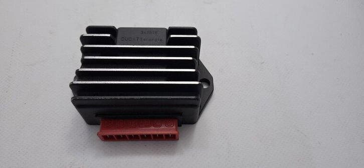 Ducati REGULATOR 12V-300W - 035138500 Bevel, Motoren, Onderdelen | Ducati, Nieuw, Verzenden