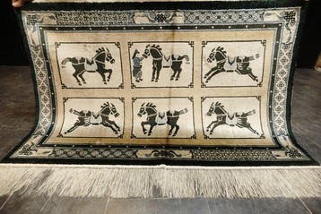 Chinaanse zijde - Tapijt - 135 cm - 88 cm, Huis en Inrichting, Stoffering | Tapijten en Kleden, Nieuw
