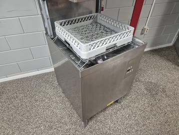 Electrolux doorschuifvaatwasmachine, Gebruikt, Reinigen