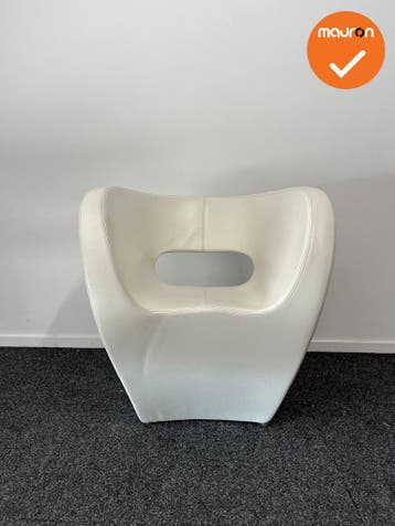 Fauteuil - Moroso - met witte kunstlederen stoffering - Vict, Vergader- of Presentatieruimte, Ophalen of Verzenden, Gebruikt, Stoel