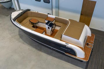Reitdieper 634 Tender Elektrisch. | 8hr vaartijd | Vaarklaar, Nieuw, Polyester, Elektrisch, Binnenboordmotor