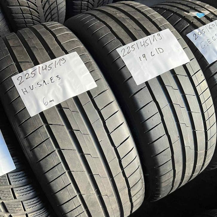 2 x Hankook Ventus S1 Evo3 225-45-19 Zomerbanden 6mm, Auto-onderdelen, Banden en Velgen, 19 inch, Zomerbanden, 225 mm, Personenwagen