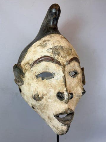 Old African Bakongo Phemba mask - Congo. (Zonder