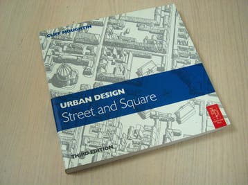 Moughtin, Cliff - Urban Design / Street and Square, Nieuw