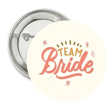 Button of (kleding)magneet Team Bride retro colours, Verzamelen, Speldjes, Pins en Buttons, Verzenden, Nieuw, Overige onderwerpen