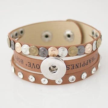 Wikkel armband lichtbruin met studs – 22 cm – echt runde, Ophalen of Verzenden, Nieuw, Overige typen