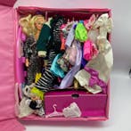Barbie - Barbiepop Lot of different clothing sets -