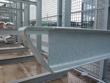 Draagarmstelling verzinkt NIEUW 4,5 m hoog en 1,2 m diep, Ophalen of Verzenden
