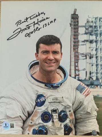 Fred Haise - Apollo 13 Lunarmodulepiloot - Gesigneerde foto