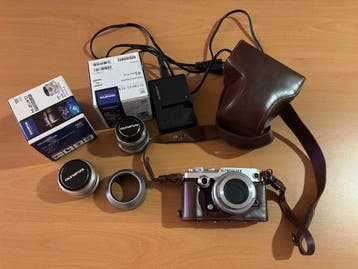 Olympus PEN-F + Zuiko 17/1.8 + Zuiko 45/1.8 + Zuiko 14-42, Nieuw