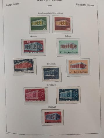 Europa CEPT 1969-1980 + extra in album, Postzegels en Munten, Postzegels | Volle albums en Verzamelingen, Ophalen of Verzenden