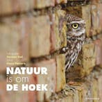 Natuur is om de hoek 9789052108964 Hans Peeters, Verzenden, Zo goed als nieuw, Hans Peeters