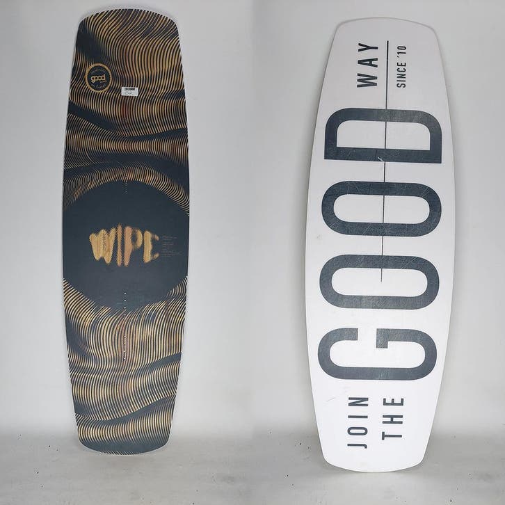 Goodboards Wipe 146 wakeboards, Watersport en Boten, Wakeboarden, Board, Zo goed als nieuw, Ophalen of Verzenden