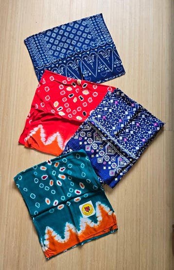 4 Indonesisch Pelangi-textiel - selendang schouderdoeken -