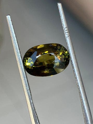 1 pcs Groen, Geel Alexandriet - 4.09 ct - Gemological, Sieraden, Tassen en Uiterlijk, Nieuw