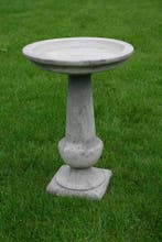 groot stenen vogelbad op voet - klassiek betonnen vogelbad, Tuin en Terras, Ophalen of Verzenden, Nieuw