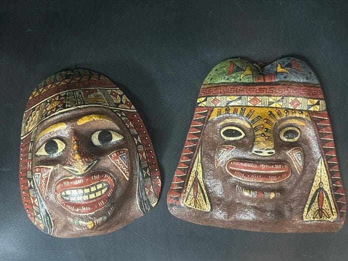 Ethnisch decoratief houten masker met schilderwerk –, Antiek en Kunst, Kunst | Niet-Westerse kunst