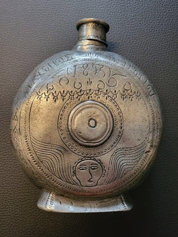 Giorgio - Fles - Tin - pelgrimfles, Antiek en Kunst
