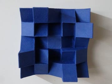Hans Meeuwsen - Reliëf, 2026 - 35 Indisch blauw wandrelief -