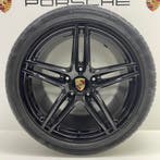 Porsche 991.2  2/2S/4/4S 19inch zwart met winterbanden 8 MM, Gebruikt, 295 mm, Banden en Velgen, Winterbanden