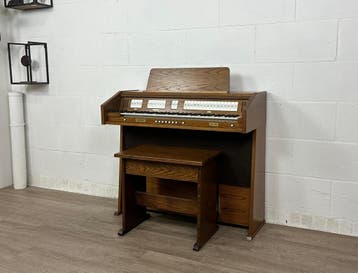 Content D 2100, Gebruikt, 1 klavier, Orgel
